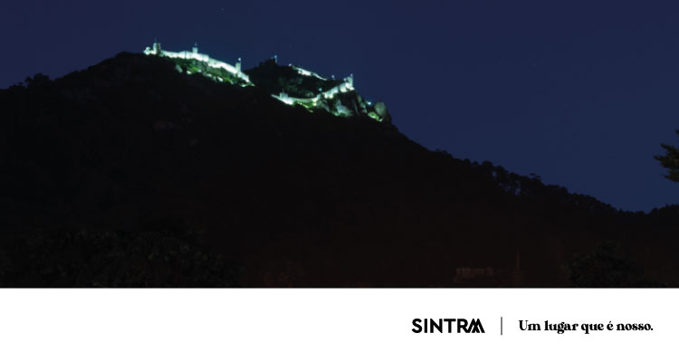 Castelo dos Mouros ilumina-se com as cores do Dia InterNacional contra a Homofobia, Transfobia, Bifobia e Interfobia